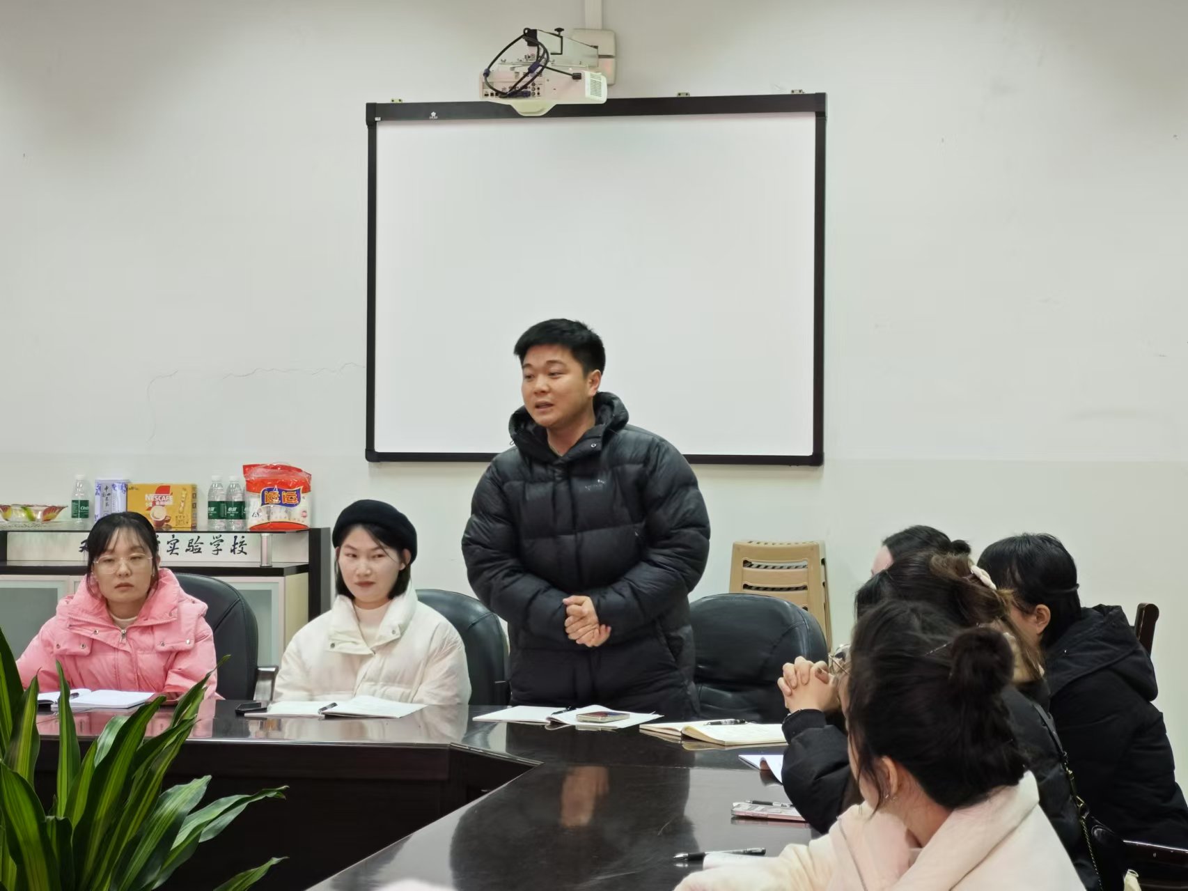 介绍1.jpg