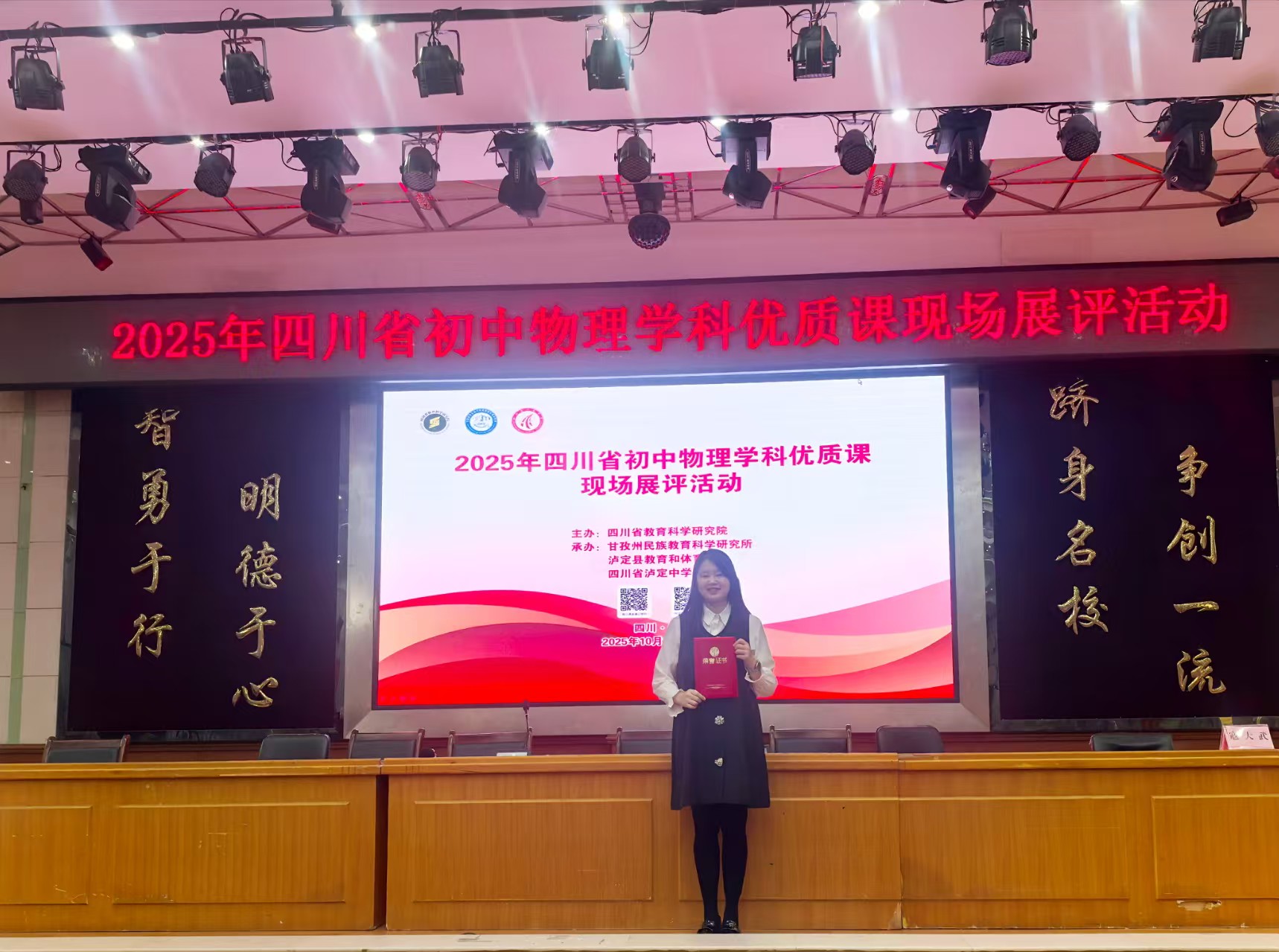 2617cc2207e50eaf2ce568e697aede85.jpg 2617cc2207e50eaf2ce568e697aede85.jpg